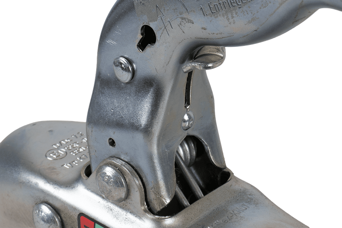 Zaczep kulowy KNOTT K7,5-D do przyczepki 750kg z dyszlem rurowym 60mm